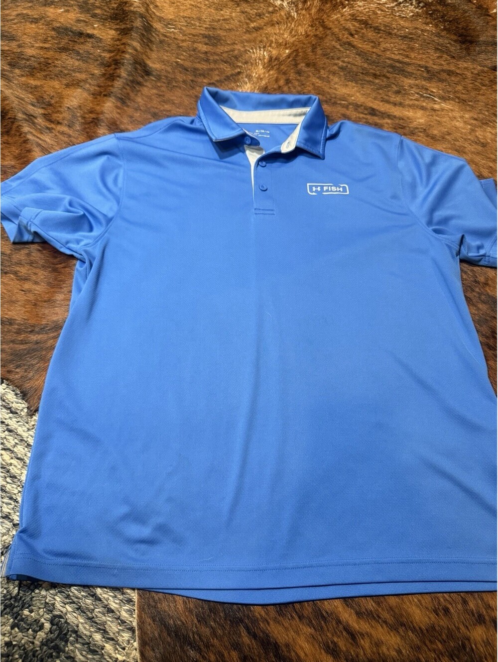Under Armour HeatGear Men’s XL Loose Fit Blue Solid Short Sleeve Polo Shirt Fish